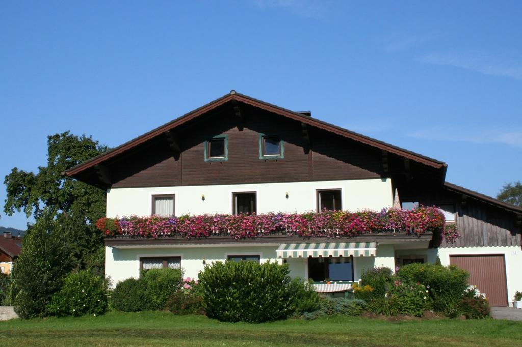 Ferienwohnungen Grabnerbauer Mondsee Szoba fotó